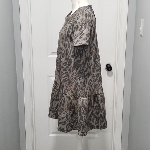 NWT Zara Circular Womens Shirt Dress M Gray Animal Print RuffledSleeve NWT - Picture 2 of 11